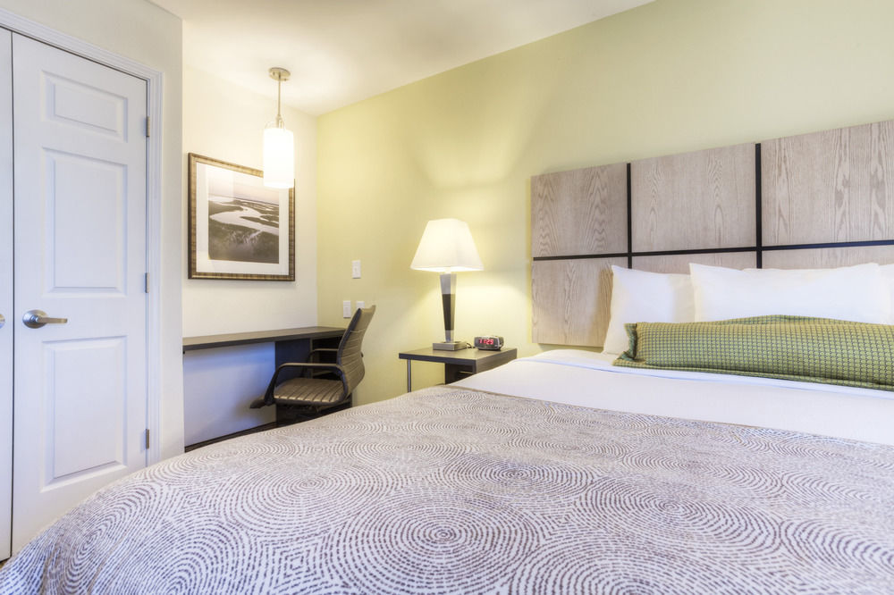 Candlewood Suites - Mooresville Lake Norman By Ihg Bagian luar foto